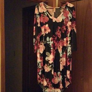 Floral dress with pockets